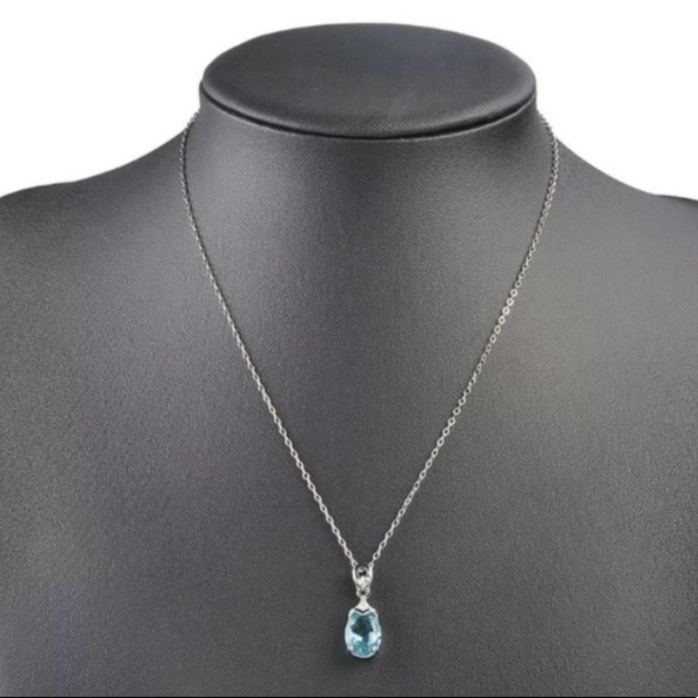 Natural Aquamarine Silver Chain Pendant Necklace - Picture 2 of 4
